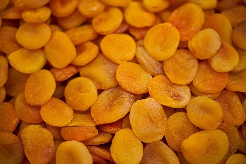 dried apricot fruits snacks